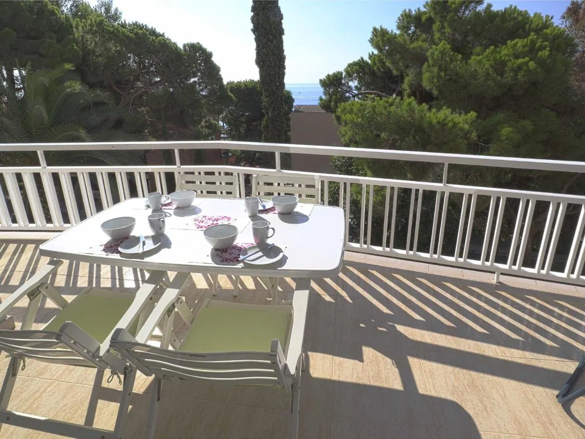 Urcatusa Llevant - Apartamento 6 Pax Con Piscina G27034 Sant Feliu de Guíxols 0*,  Spanyolország